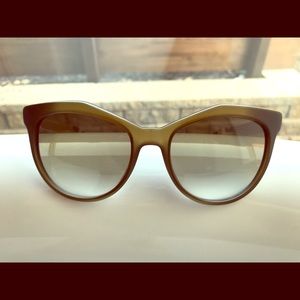 Gorgeous FENDI sunglasses